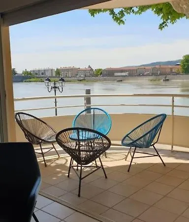 Blue**** Vue Exceptionnelle Sur Le Rhône Apartamento